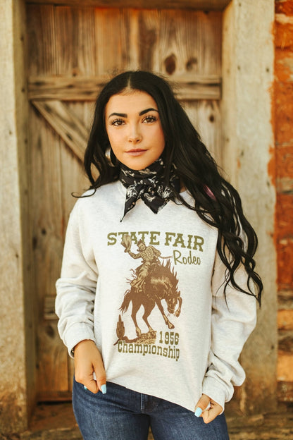 State Fair Rodeo Raw Hem V - Neck Crop Graphic SweatshirtOatmealS